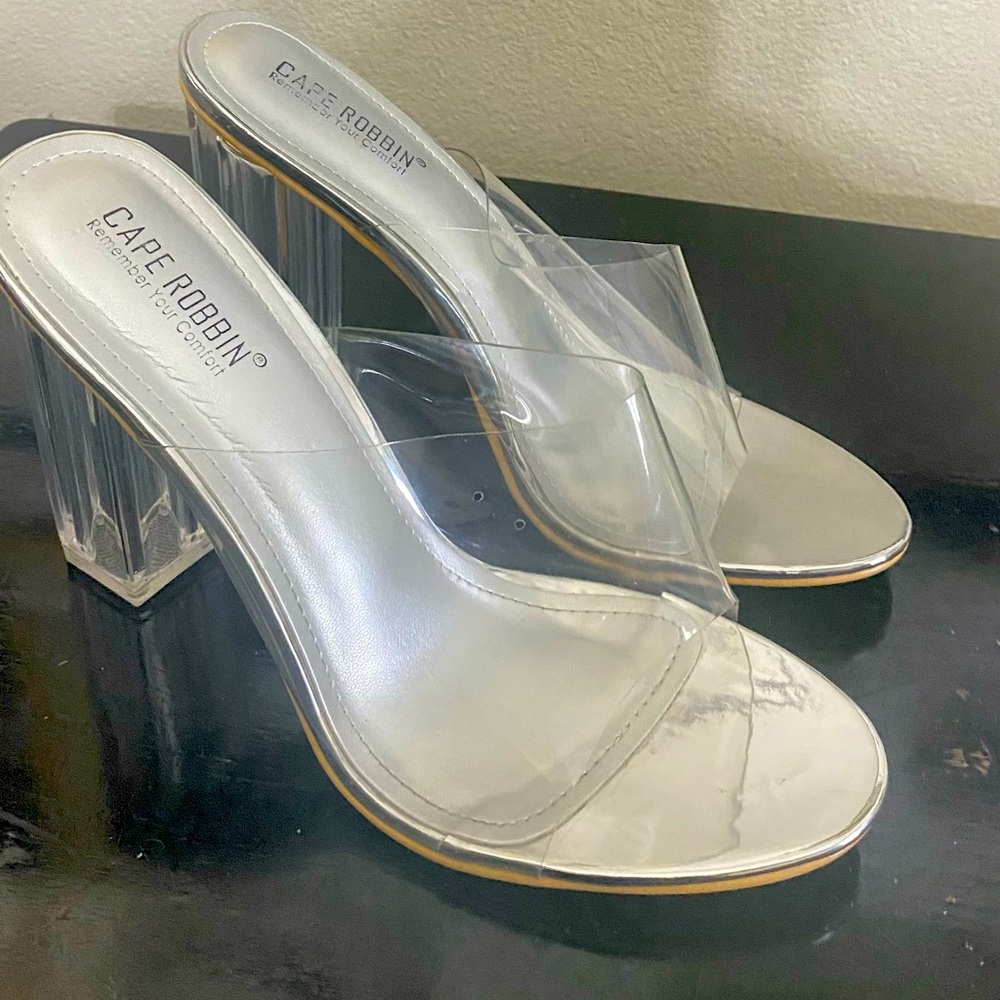 Cape Robbin Clear Heels